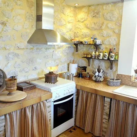 Holiday home Araklis Anogi